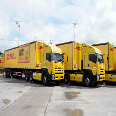 Servizi FedEx dal Giappone Prelievo dai fornitori al porto/magazzino tramite camion Intermediazione doganale Sgombero doganale